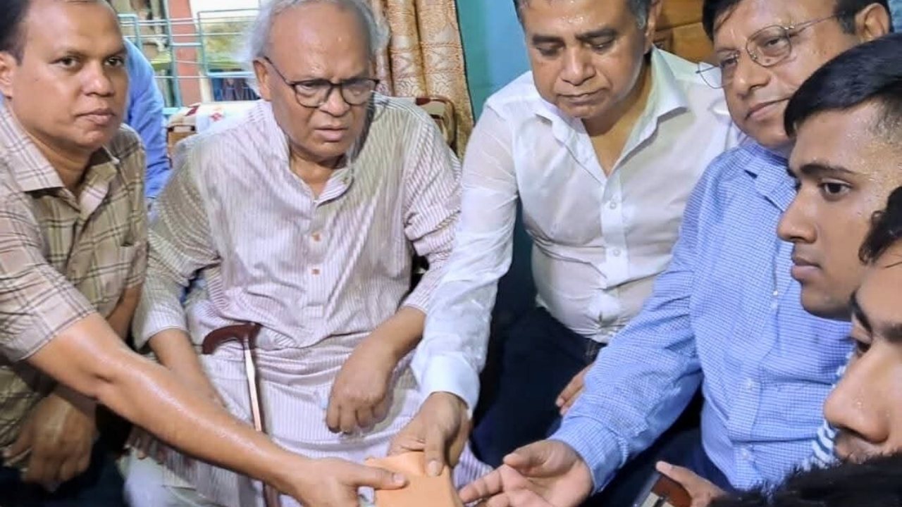 আন্তর্জাতিক অঙ্গনে আলোচনায় মেধাবী নাবিল, পাশে দাঁড়ালেন তারেক রহমান