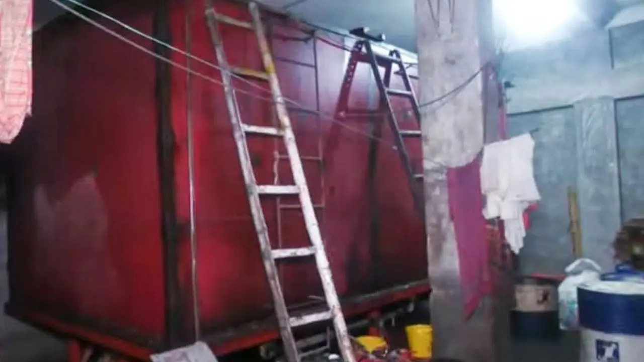 আবাসিক ভবনে ১৮ হাজার লিটার জ্বালানি তেল মজুত, ব্যবসায়ীকে জরিমানা