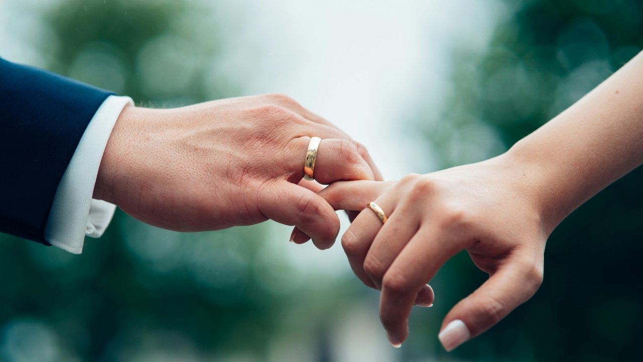 যেসব দেশে বিয়ে করলেই মিলবে নাগরিকত্ব