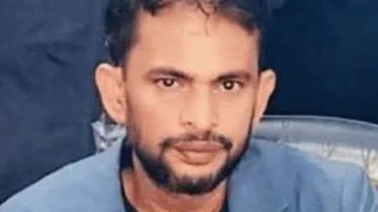 ফেনীর ছাগলনাইয়ায় মধ্যরাতে অস্ত্র ঠেকিয়ে বিএনপি নেতা টিপুকে অপহরণ।
