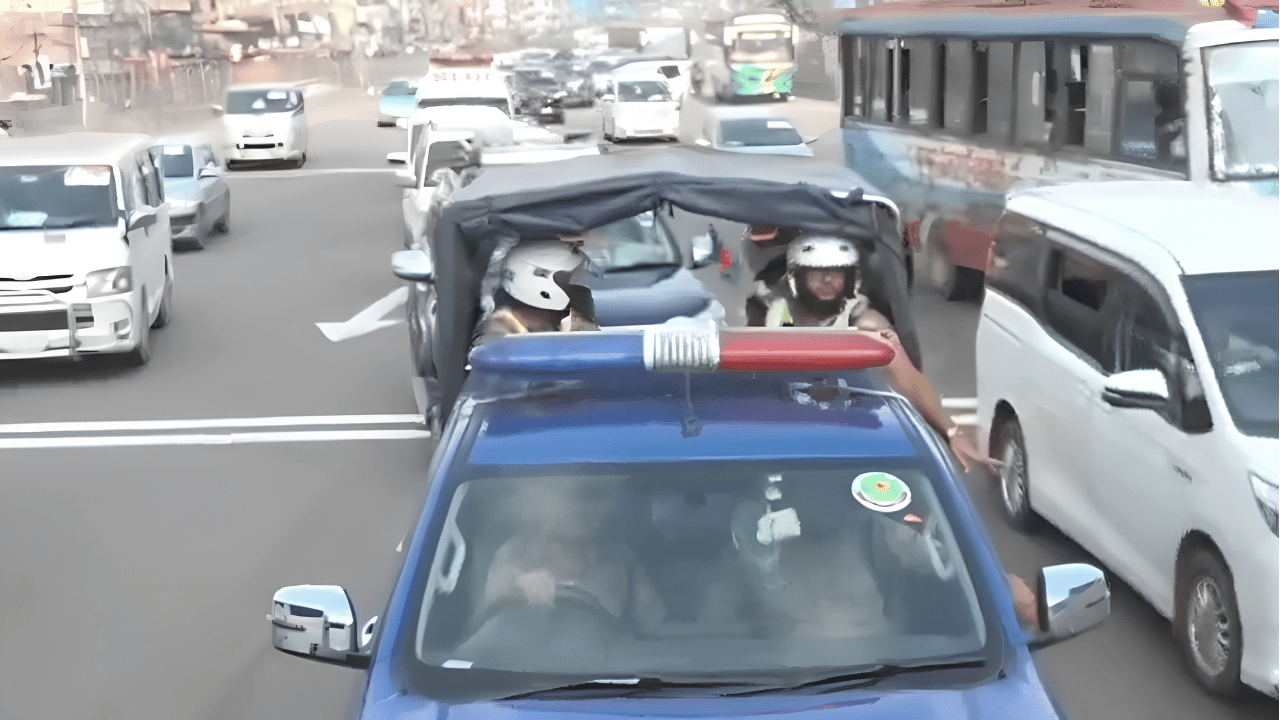 Breaking 1 Image