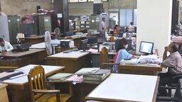 ঈদের দীর্ঘ ছুটি শেষে মঙ্গলবার খুলছে ব্যাংক-অফিস-আদালত