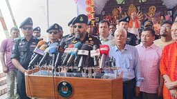 নীলফামারীর ৮১২ পূজামণ্ডপে বিশেষ নিরাপত্তা, ২৪ ঘণ্টা সাইবার নজরদারিতে এসআরবি-১৩