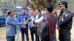 নীলফামারীতে নির্বাচন ও গণভোট উপলক্ষে র‍্যাব–সেনাবাহিনীর যৌথ মহড়া