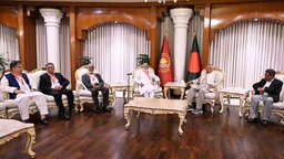 উপদেষ্টা আসিফ মাহমুদের কারনে সরকারের ভাবমূর্তি ক্ষুন্ন হচ্ছে : প্রধান উপদেষ্টাকে বিএনপি