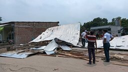 গোপালগঞ্জের উলপুর বাজারে খাসজমি দখলমুক্ত করল প্রশাসন