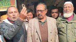 পঞ্চগড়ে আওয়ামী লীগ অফিসে জামায়াতের তালা, বিএনপি নেতার উপস্থিতিতে তালামুক্ত