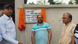 সুনামগঞ্জে অবৈধ স্থাপনা উচ্ছেদ করে লঞ্চঘাটে দৃষ্টিনন্দন যাত্রী ছাউনি মেঘবাড়ীর উদ্বোধন করলেন জেলা প্রশাসক