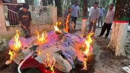 রাজাপুরে অবৈধ জাল জব্দ ও ধ্বংস : চায়না দুয়ারি ও কারেন্ট জালের বিরুদ্ধে অভিযান
