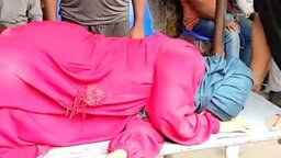 ফেনী আদালতে বিচারকের সামনেই নারীর বিষপান