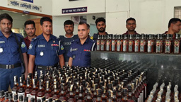 শেরপুর সীমান্তে গারো পাহাড়ে অভিযান, ৪০ লাখ টাকার ভারতীয় মদ উদ্ধার