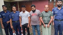 রবীন্দ্র বিশ্ববিদ্যালয়ের ছাত্রীকে ব্ল্যাকমেইল ও শ্লীলতাহানির চেষ্টা, আটক ৩