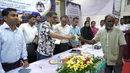 বেহেস্তের টিকিট বিক্রিকারীরা আবার ফ্যাসিস্টদের সঙ্গে হাত মিলিয়েছে’—মনোহরদীতে স্বাস্থ্যমন্ত্রী