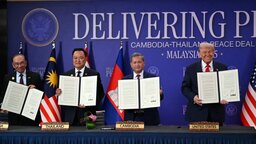 কম্বোডিয়ার সঙ্গে শান্তিচুক্তি স্থগিত করলো থাইল্যান্ড