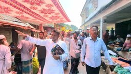 কাঁঠালিয়ায় বিএনপির মনোনয়নপ্রত্যাশী সৈকতের গণসংযোগ ও লিফলেট বিতরণ