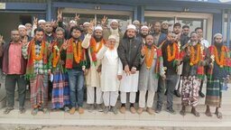 বীরগঞ্জে ইসলামী আন্দোলন ছেড়ে জামায়াতে ১৫ নেতা-কর্মীর যোগদান