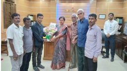 রাজবাড়ির কেন্দ্রীয় মৎস্যজীবী সমবায় সমিতির পক্ষ থেকে জেলা প্রশাসক কে শুভেচ্ছা