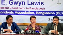 বাংলাদেশের জনগণ ও রাজনৈতিক দল সিদ্ধান্ত নেবে নির্বাচন কবে, জাতিসংঘ নয় : গোয়েন লুইস