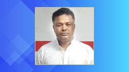 ঝিকরগাছার শংকরপুরে সাবেক ছাত্রনেতা ফারুক হোসেনের পক্ষ থেকে ঈদ সামগ্রী বিতরণ