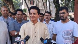 সন্ত্রাস কখনো সুস্থ রাজনীতির হাতিয়ার হতে পারে না : এ কে আজাদ