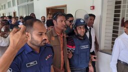 বিএনপি অফিস পোড়ানো মামলায় ঝালকাঠিতে যুবলীগের আহ্বায়কসহ চারজন কারাগারে