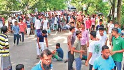 ফরিদপুরে সীমানা পরিবর্তন নিয়ে ৯ ঘণ্টা এক্সপ্রেসওয়ে অবরোধ