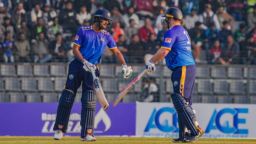 ঢাকা ক্যাপিটালসকে ১০ উইকেটে হারাল চট্টগ্রাম রয়্যালস