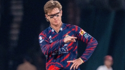 আইপিএল ছেড়ে পিএসএলে জাম্পা