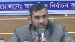 নির্বাচন কমিশন নিরপেক্ষভাবেই দায়িত্ব পালন করছে : কমিশনার সানাউল্লাহ
