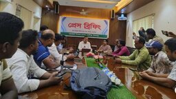 বকশীগঞ্জে শুরু হচ্ছে ফ্যামিলি কার্ড কর্মসূচি, পাচ্ছে ১ হাজার ২৯৫ পরিবার