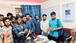 উচ্চ আদালতের রায়ে ডিভিএম পুনঃঅন্তর্ভুক্তির দাবিতে পবিপ্রবির ভর্তিকৃত ডিভিএম শিক্ষার্থীদের স্মারকলিপি