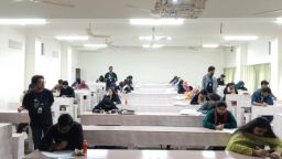 বাকৃবিতে শুরু হয়েছে জাতীয় ভাষা উৎসব-২০২৫