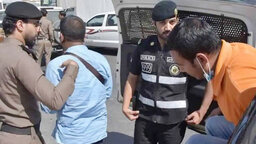 সৌদিতে এক সপ্তাহে ১৭ হাজার ৮৮০ জন নথিবিহীন অভিবাসী গ্রেপ্তার