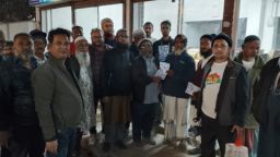 ফরিদপুরে নায়াব ইউসুফের সমর্থনে ‌ ধানের শীষ প্রতীকের পক্ষে ‌ লিফলেট বিতরণ ‌ অনুষ্ঠিত