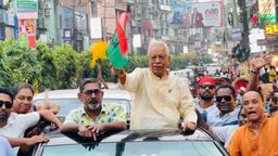 ফেনী ২ আসনে ভিপি জয়নাল নমিনেশন পাওয়ায় নেতাকর্মীদের মোটরসাইকেল শোভাযাত্রা