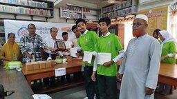 বিজ্ঞান বিতর্ক উৎসবে চ্যাম্পিয়ন সাতক্ষীরা সরকারি উচ্চ বিদ্যালয়