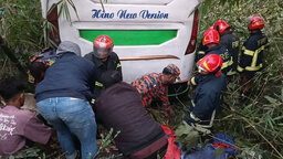 মাদারীপুরে বাস ও ইজিবাইকের সংঘর্ষে প্রাণ গেল ৬ জনের