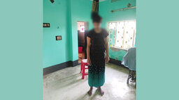সাতক্ষীরায় তরুণীর ঝুলন্ত মরদেহ উদ্ধার