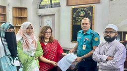 ছবি বিকৃতি করার ঘটনায় সাইবার সুরক্ষা আইনে মামলা করলেন ঢাবি শিক্ষক মোনামি