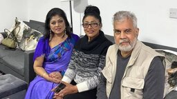 লন্ডনে চিকিৎসাধীন ইলিয়াস কাঞ্চনকে দেখতে গেলেন রোজিনা