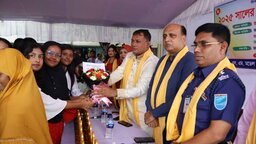 গোপালগঞ্জে প্রাথমিকে বৃত্তিপ্রাপ্ত ৪৭ শিক্ষার্থীকে সংবর্ধণা