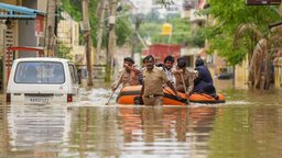 ভারী বর্ষণে তলিয়ে গেল ভারতের ‘সিলিকন ভ্যালি’ বেঙ্গালুরু