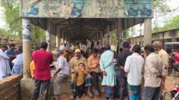 ঠাকুরগাঁওয়ে দলিল লেখক সমিতির চাঁদাবাজি: বছরে কোটি টাকা হাতিয়ে নেওয়ার অভিযোগ