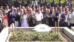 শহীদ ওসমান হাদির কবর জিয়ারত করলেন তারেক রহমান