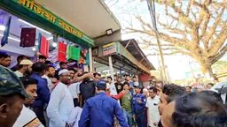 নালিতাবাড়ীতে ব্যবসায়ীদের তোপের মুখে ঘটনাস্থল ত্যাগ করলেন নির্বাহী ম্যাজিস্ট্রেট