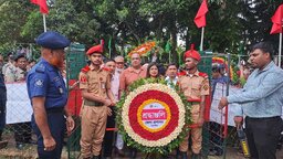 সাতক্ষীরায় জুলাই শহীদদের প্রতি জেলা প্রশাসনের বিনম্র শ্রদ্ধা