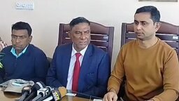 গোপালগঞ্জ- ২ আসনে বহিষ্কৃত প্রার্থীর পক্ষ ছেড়ে দলীয় প্রার্থীর সঙ্গে মেজর অহিদুল