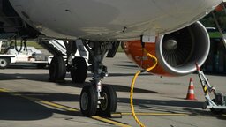 জেট ফুয়েলের দাম এক লাফে ৮০ শতাংশ বৃদ্ধি, সংকটে দেশের এভিয়েশন খাত