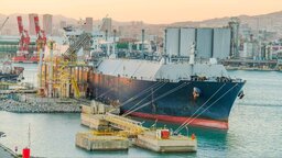 মার্চের ২২ দিনে চট্টগ্রাম বন্দরে ২৫ জাহাজ জ্বালানি খালাস