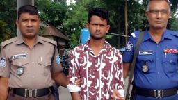 ভারতে পাচারের আগমুহূর্তে ভোমরা সীমান্ত থেকে গোপালগঞ্জের অপহৃত শিশু উদ্ধার, গ্রেফতার ১